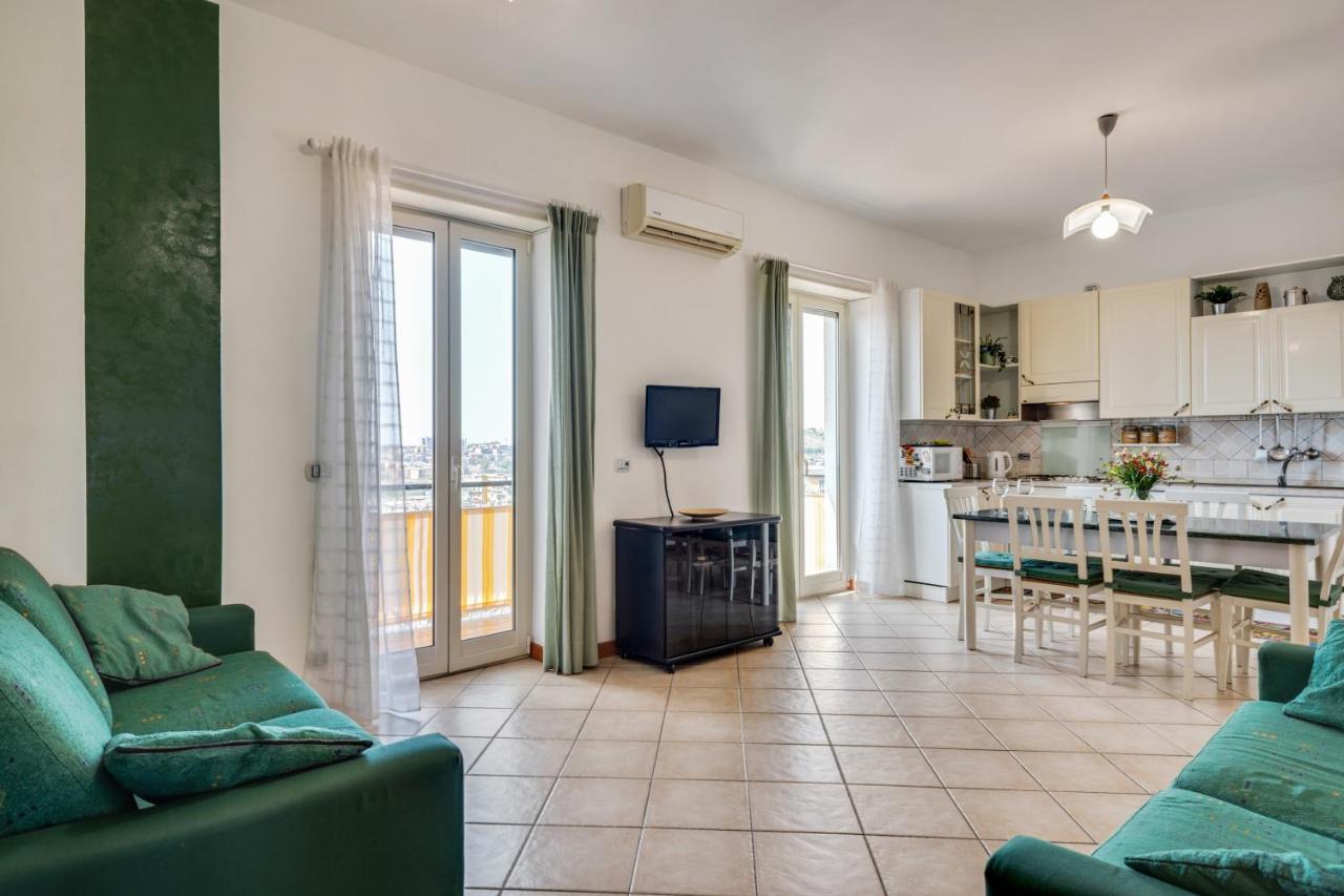 קטאניה Roomy And Bright Apartment With Balconies X6 מראה חיצוני תמונה
