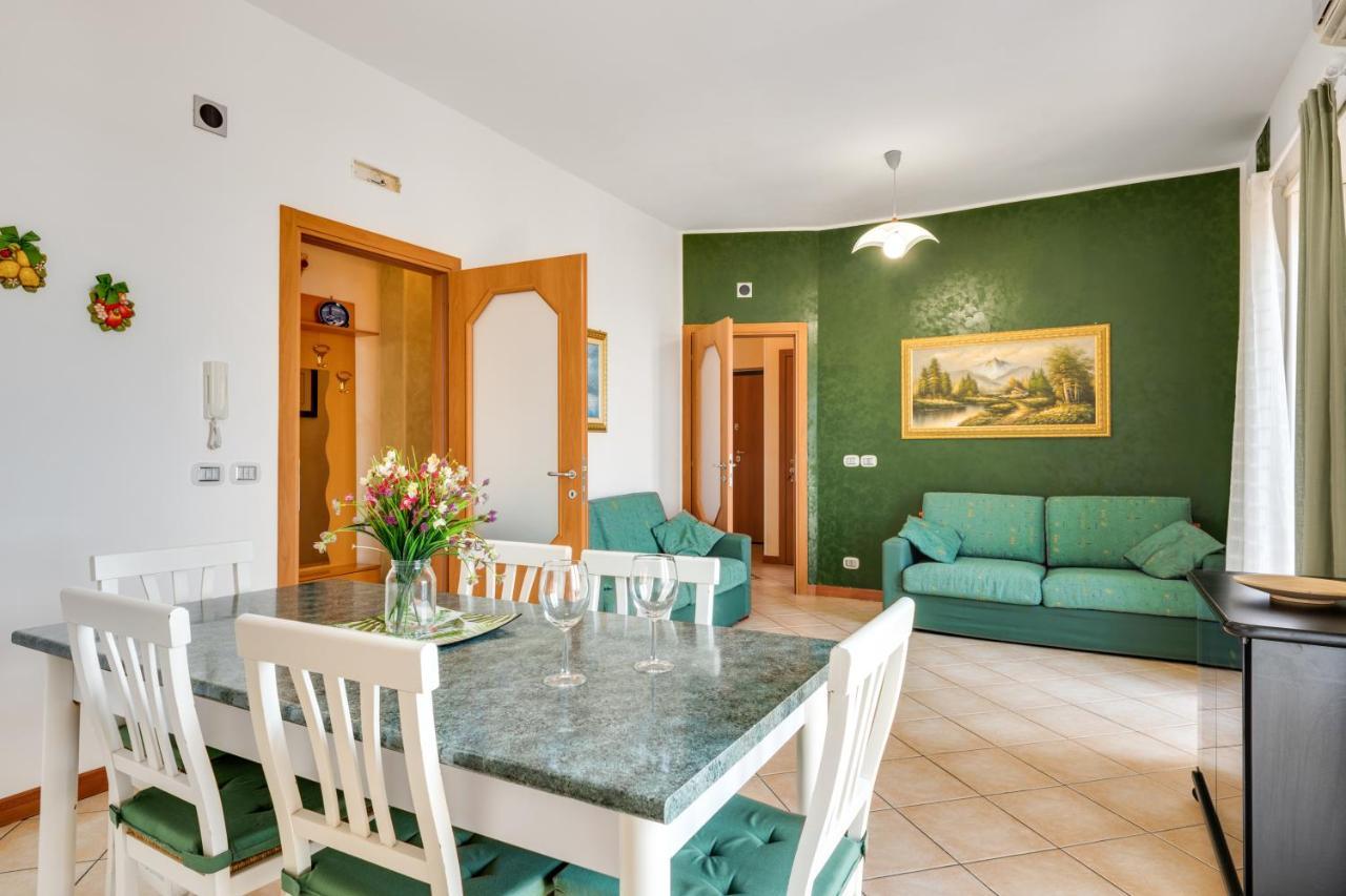 קטאניה Roomy And Bright Apartment With Balconies X6 מראה חיצוני תמונה