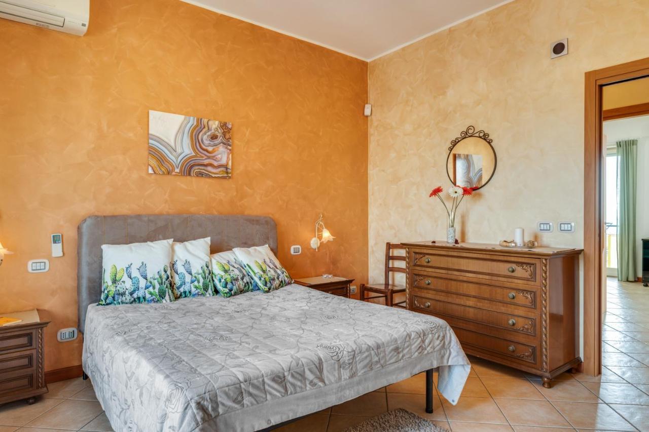 קטאניה Roomy And Bright Apartment With Balconies X6 מראה חיצוני תמונה